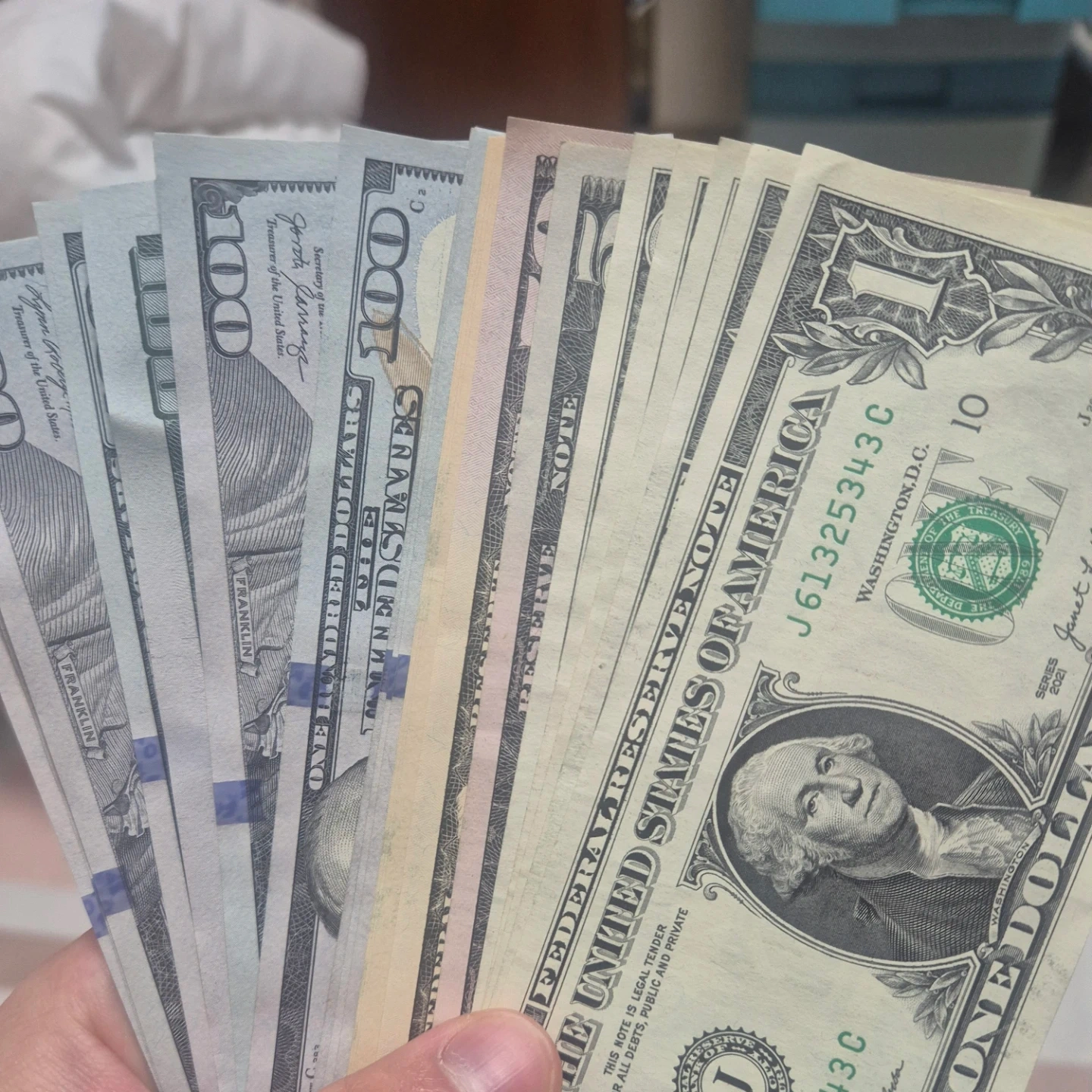 1000달러 팝니다 | 티켓/교환권 | 당근 중고거래