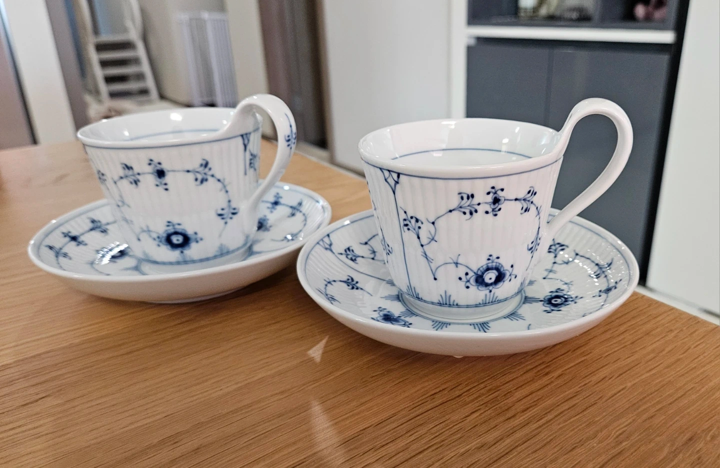 로얄코펜하겐 찻잔세트(하이핸들 컵앤소서) | 생활/주방 | 당근 중고거래