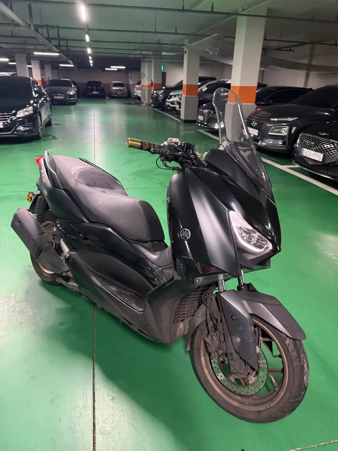 xmax300 23년식 가격포기