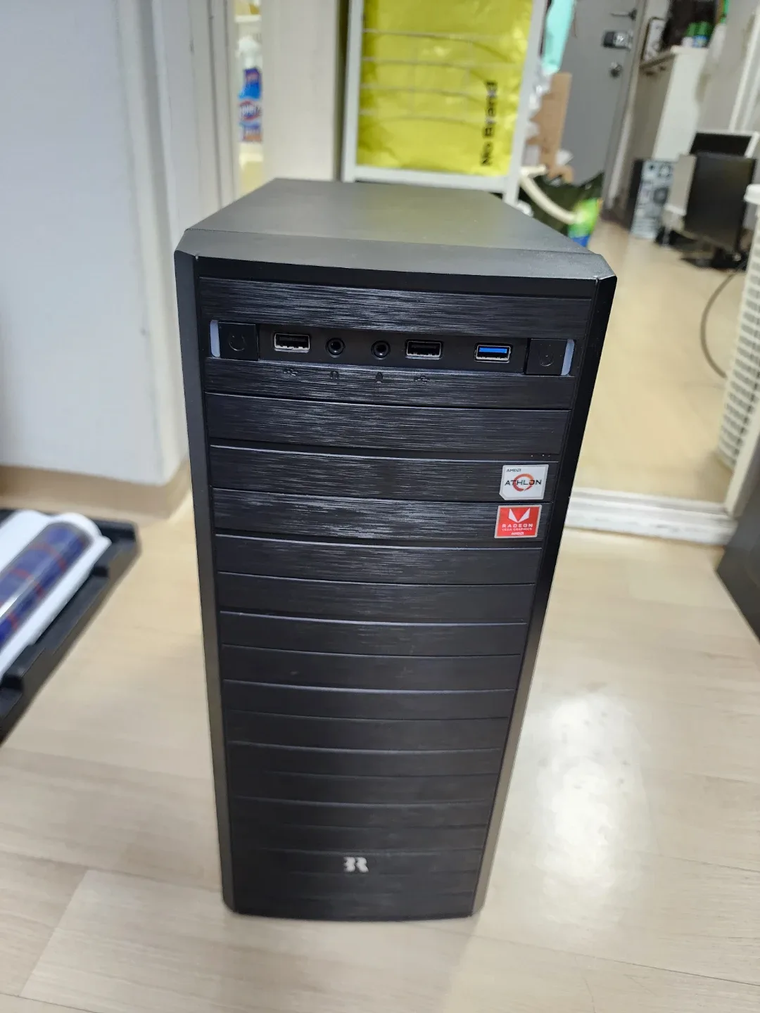 라이젠 3600 RTX2060 SUPER 게이밍PC를 판매합니다