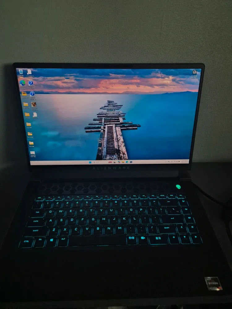 Alienware m15 ryzen edition R5 게이밍 노트북