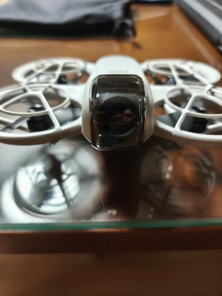 DJI NEO 드론 + 배터리 2개