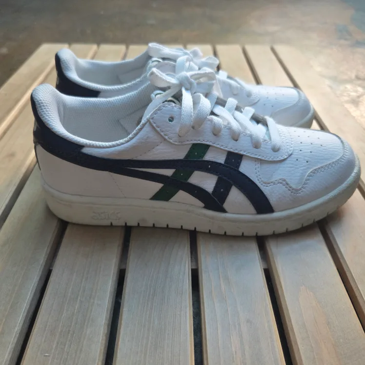 [상태괜찮은 중고]아식스 운동화 230