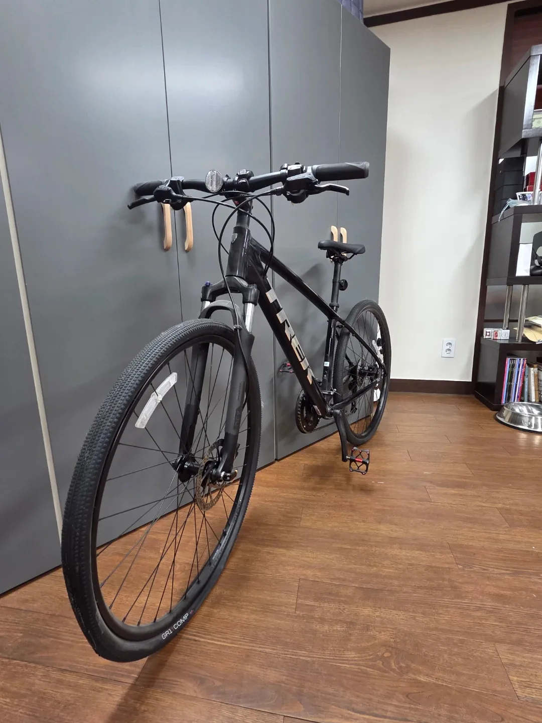 [100만구매/실내보관] 트렉(TREK) 듀얼스포츠 하이브리드 (전천후 SUV 자전거)