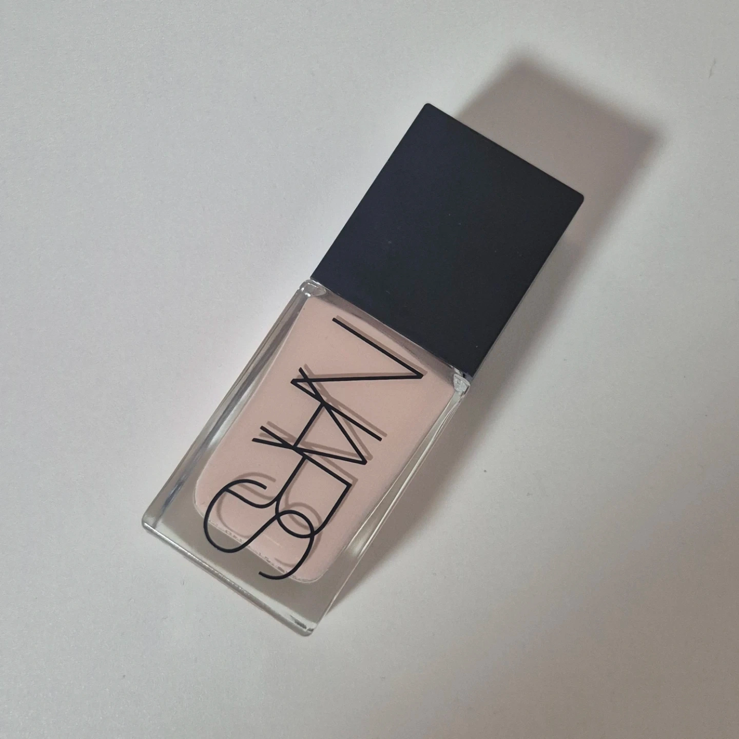 나스 라이트 리플렉팅 파운데이션 30ml 울릉 | 뷰티/미용 | 당근 중고거래