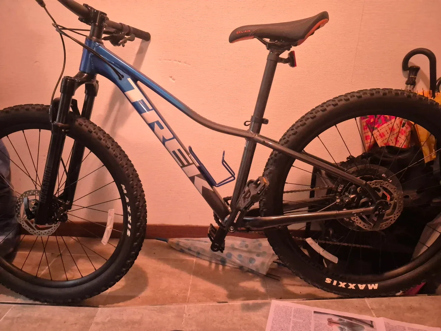 여성 MTB.트렉 말린8 MTB 자전거 TREK MARLIN 8