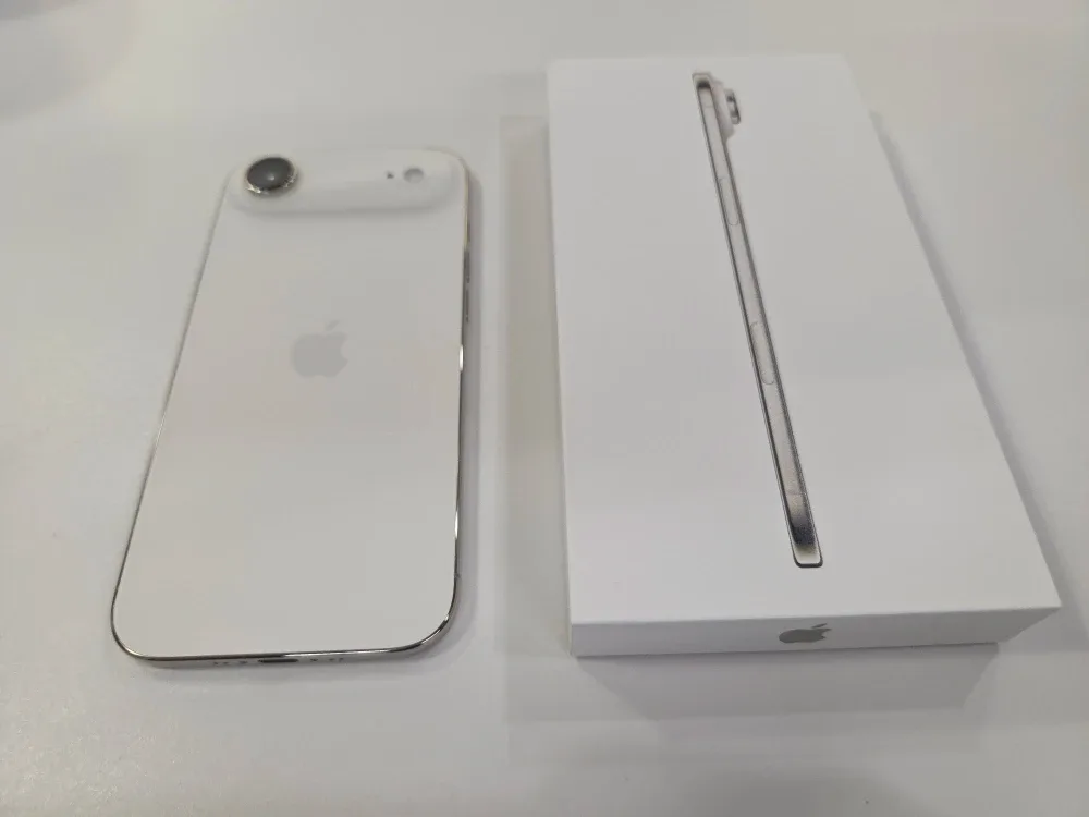 아이폰 에어 라이트골드 256G 초SSS급 자급제 판매합니다. 배터리100프로 iphone air