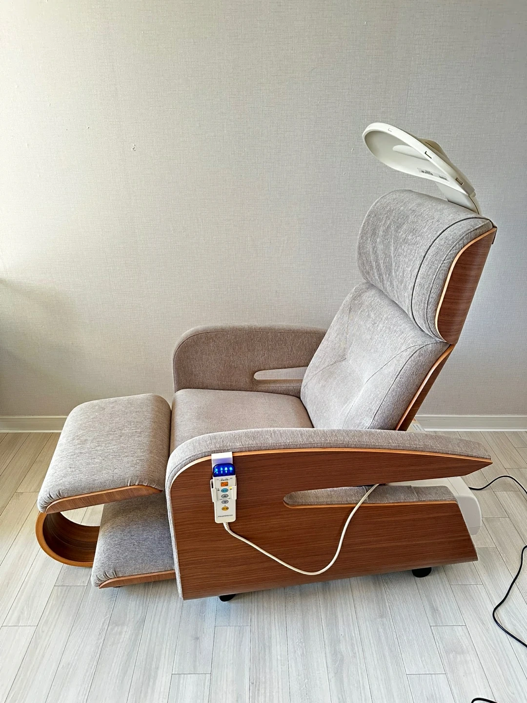 헬스트론 JZ9000M 6전극 9천볼트 (새제품급) | 생활가전 | 당근 중고거래