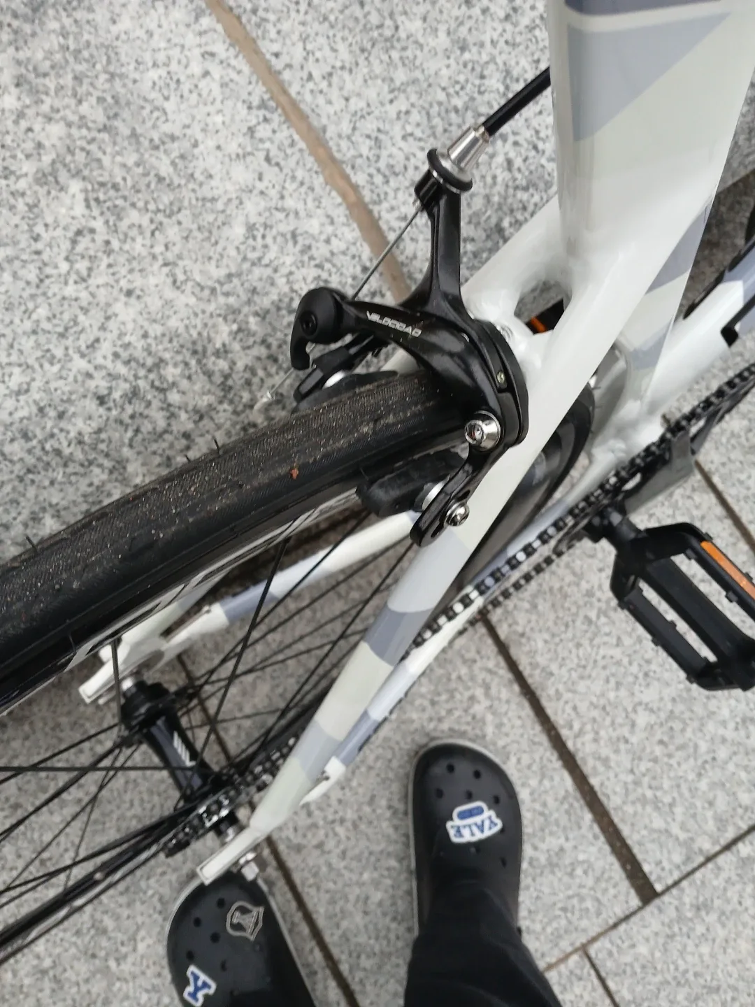 픽시 자전거 뒷 브레이크