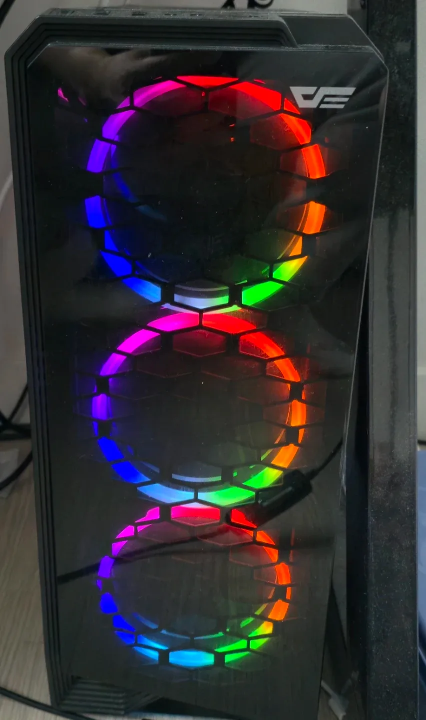 컴퓨터 본체 RGB 팬