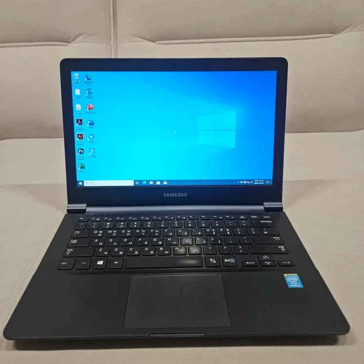 삼성 초슬림 14인치 울트라북 i5 4세대 ssd128 램4 노트북 팝니다.