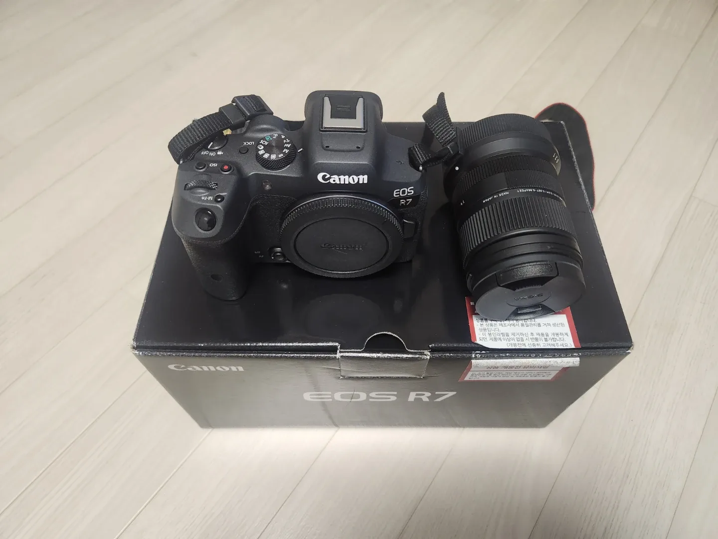 캐논 EOS R7 미러리스 + SIGMA 18-50mm 렌즈