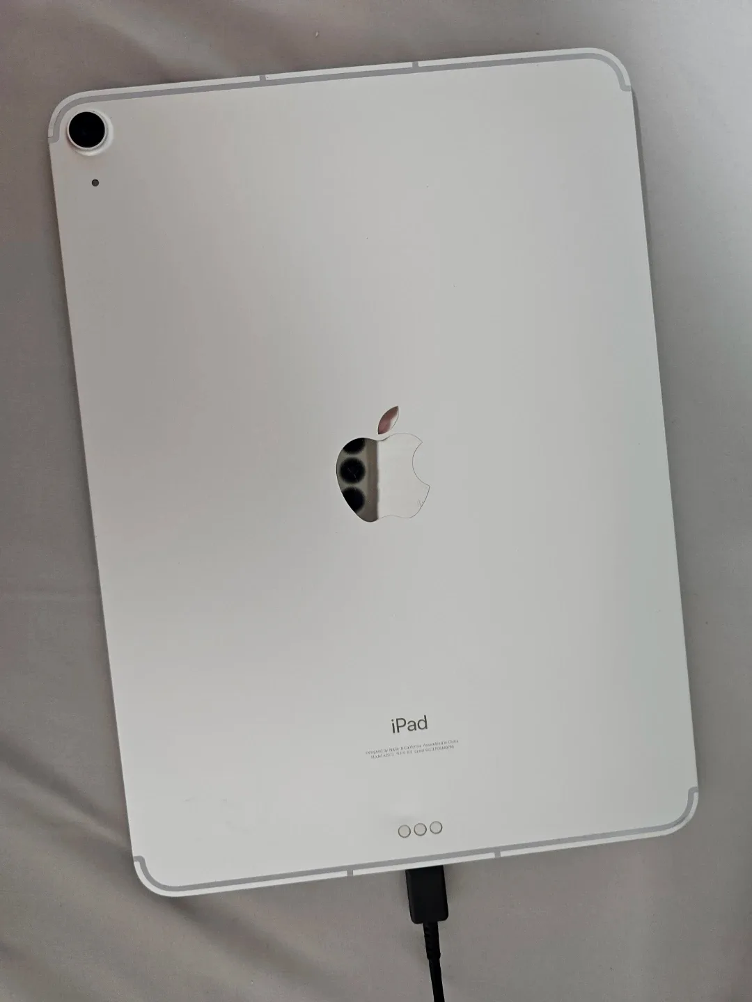 아이패드 에어4세대 256gb 셀룰러 부품용 팝니다.