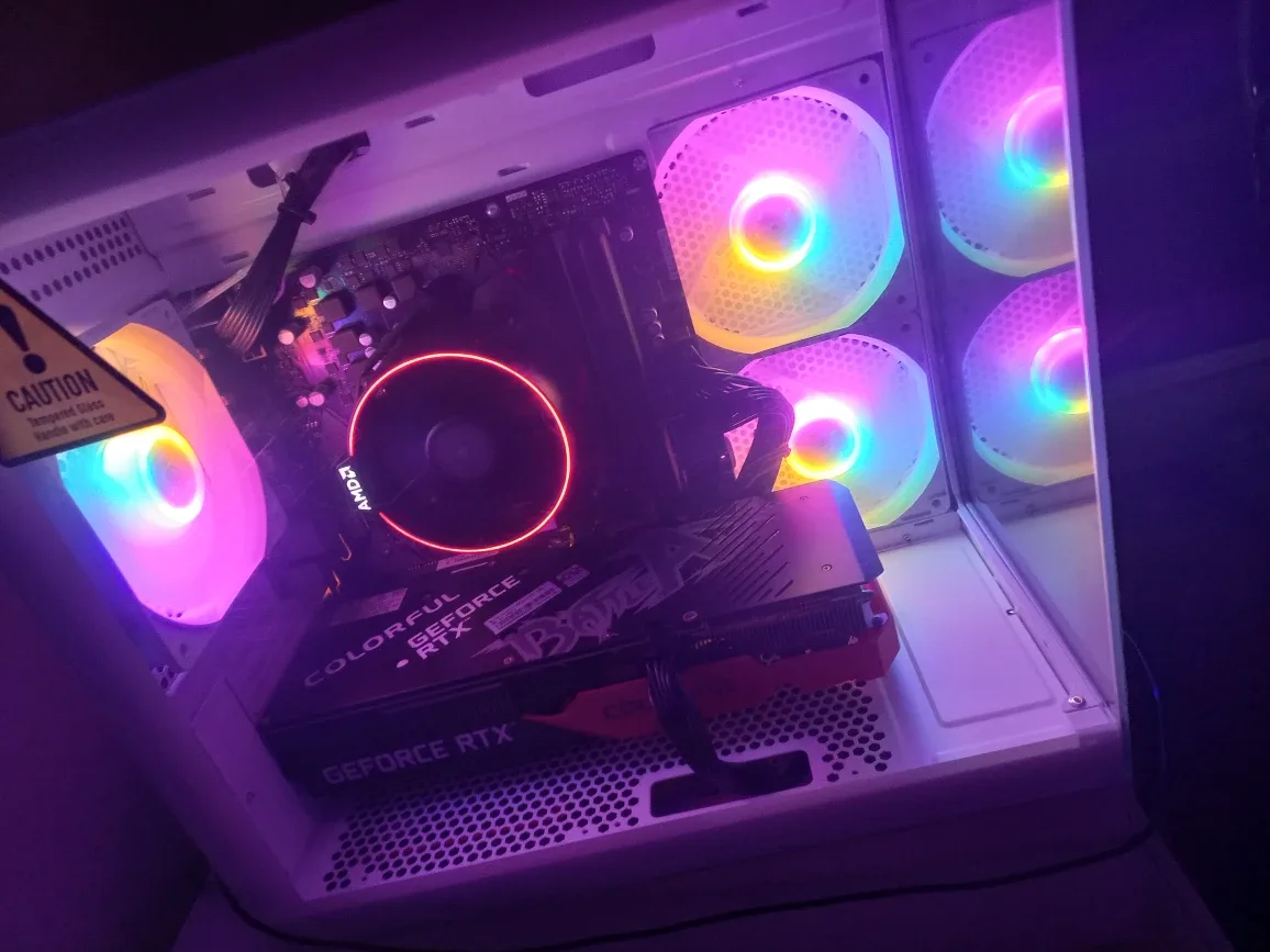 Colorful RTX 3060 Ti 데스크탑 PC