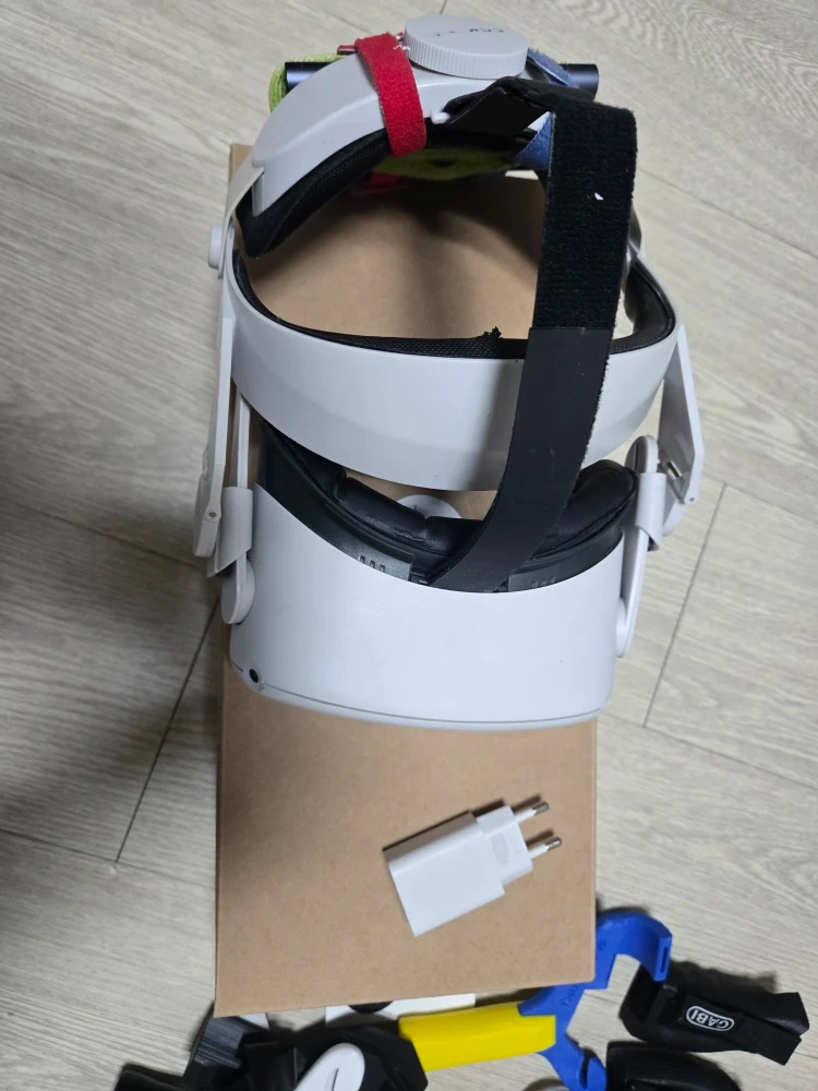메타 퀘스트 VR 2 128기가 팝니다