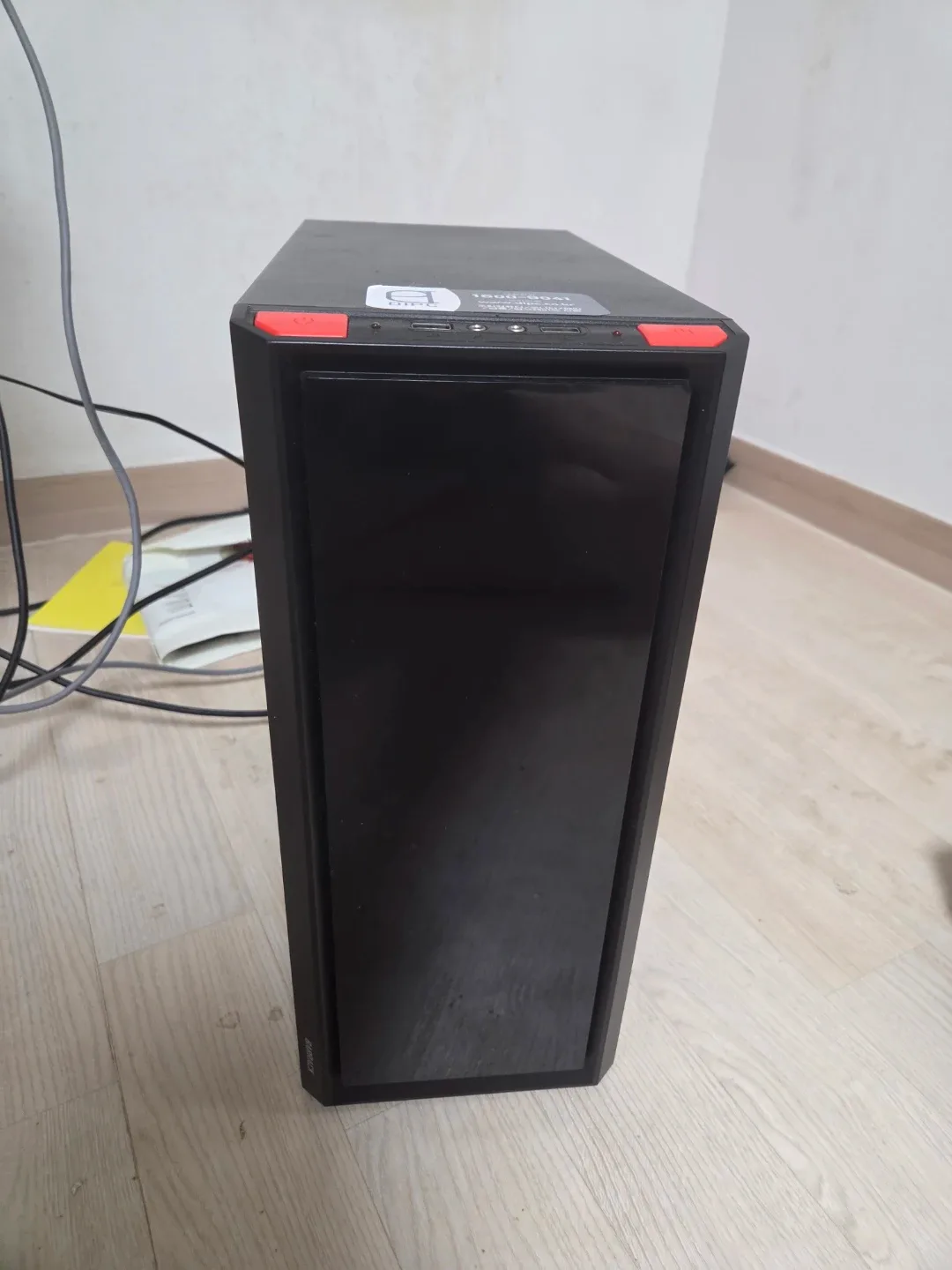 사무용 컴퓨터 본체 묻따