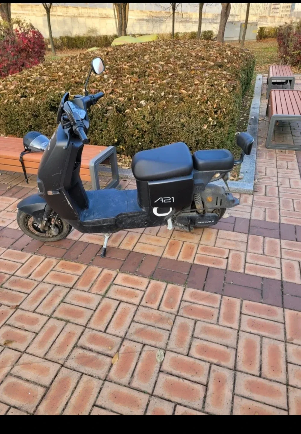 모토벨로 A21 전기 스쿠터 블랙