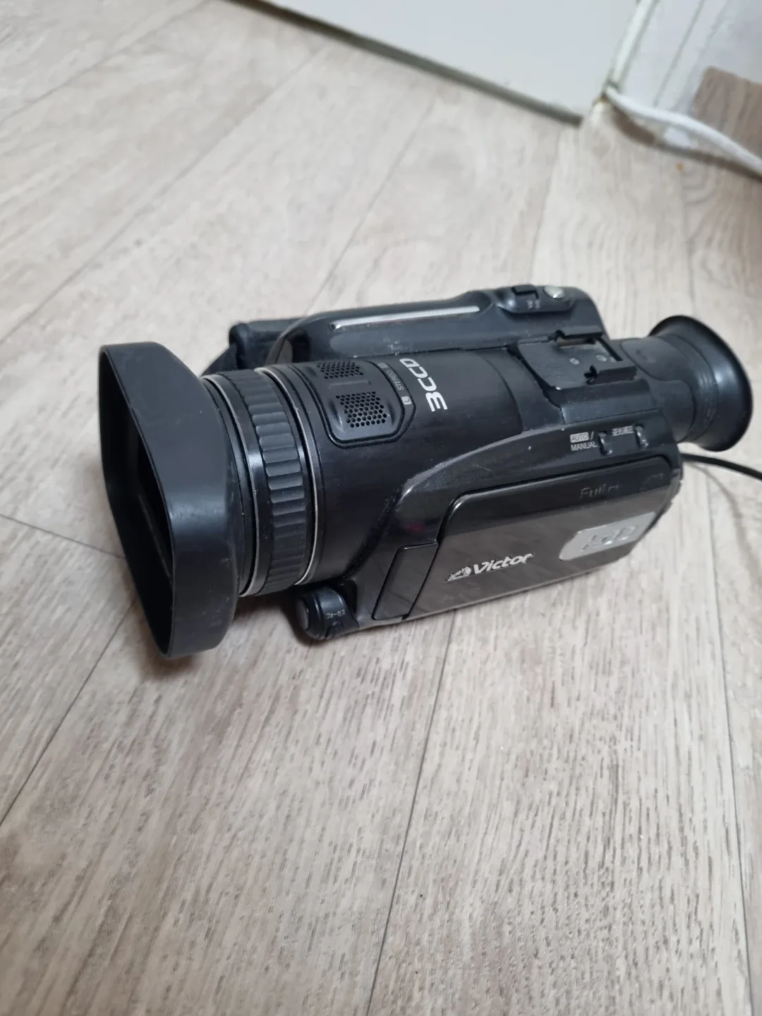 Victor 3CCD 캠코더