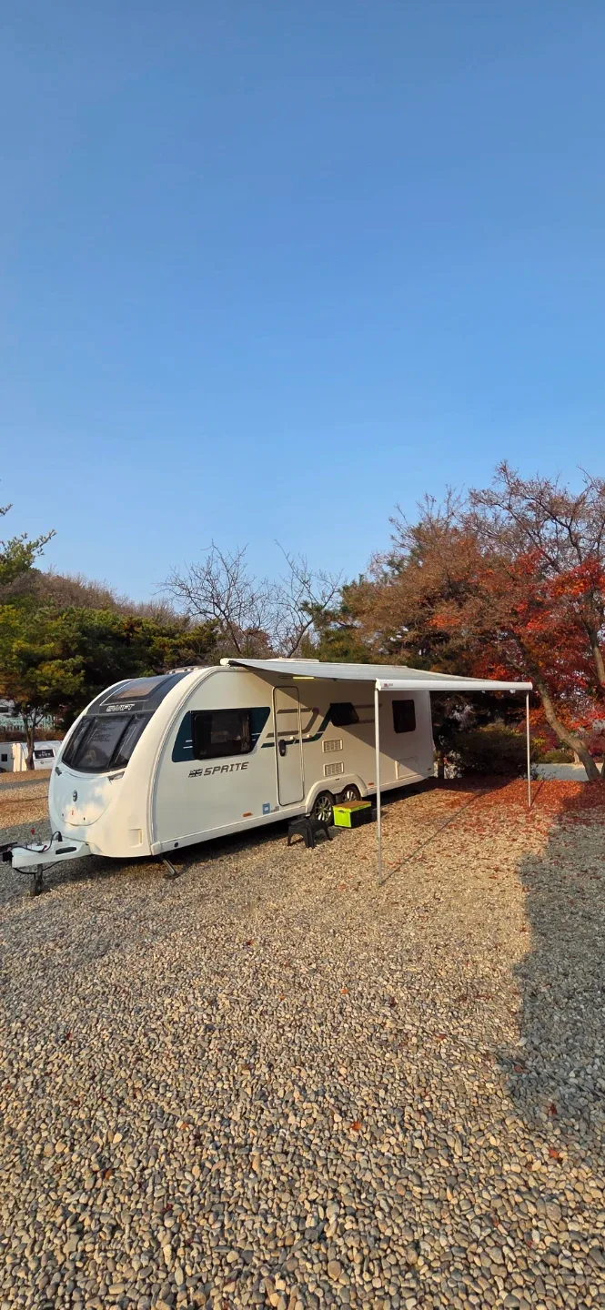 카라반, 스위프트 쿼트로 FB, 6인승(제품 최근 영상 링크 있습니다)