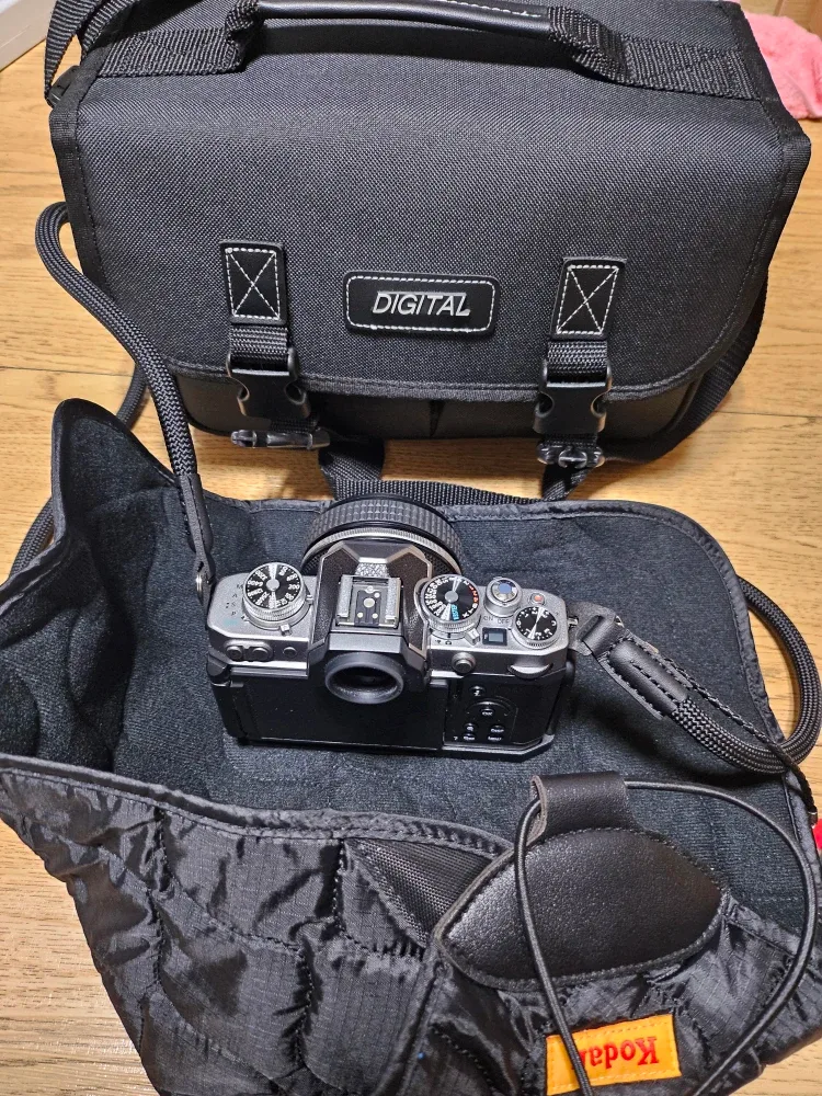 니콘 카메라 Zfc 실버 28mm/2.8 se kit + 카메라 가방 청소세트 (입문자 강추)