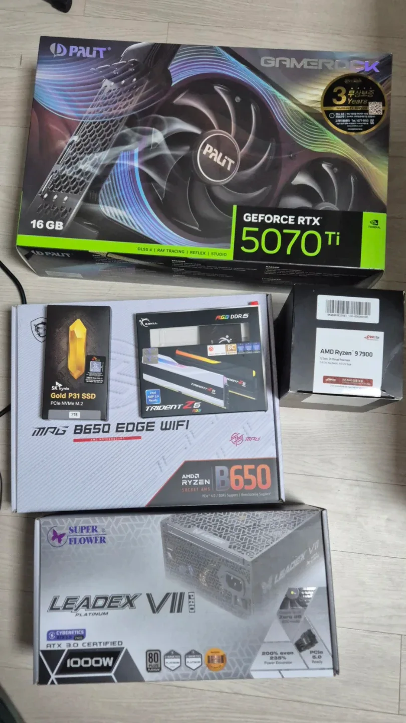 RTX 5070 Ti gamerock 커스텀 pc 팝니다.