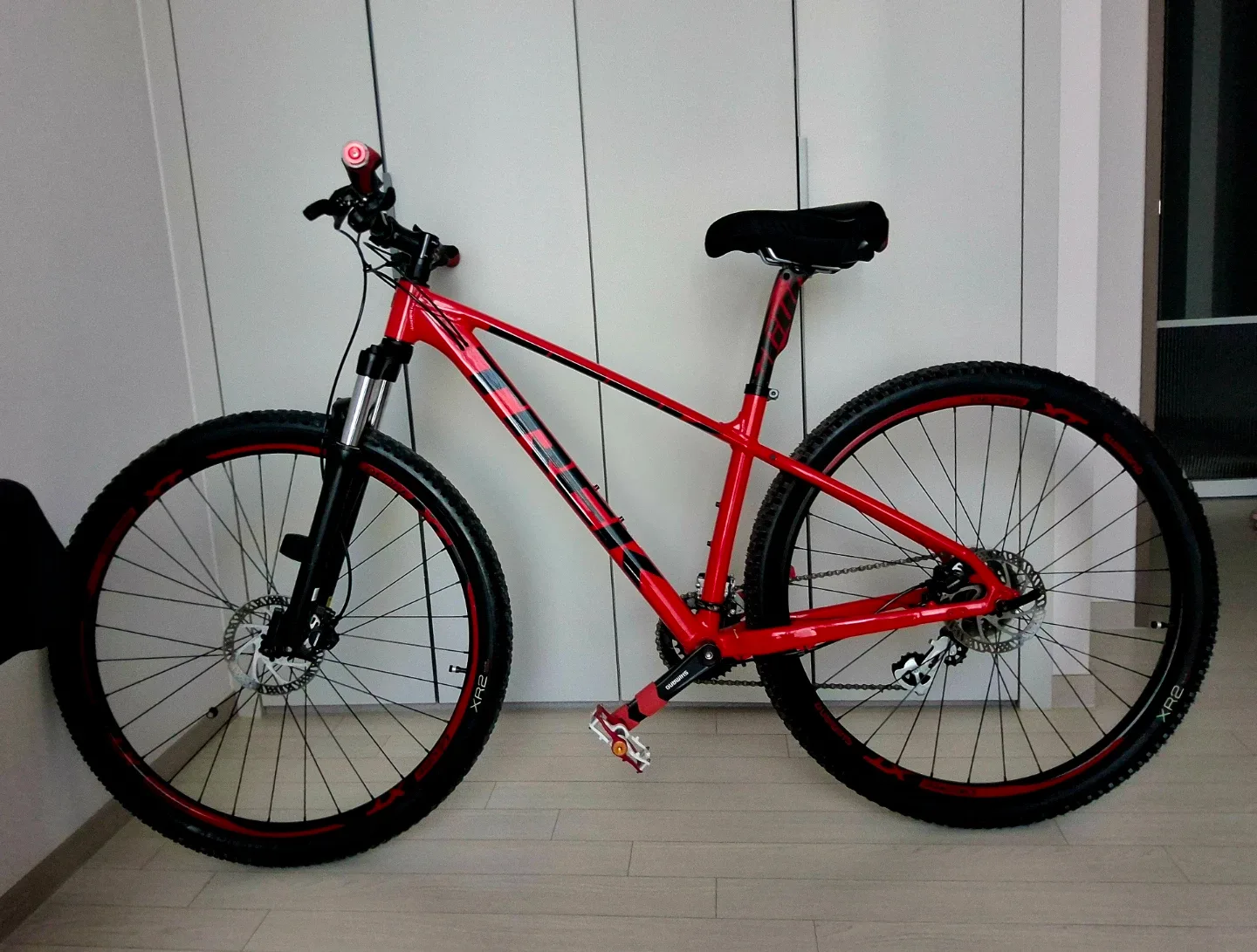 트렉 마린6 MTB 자전거 거의 새 것