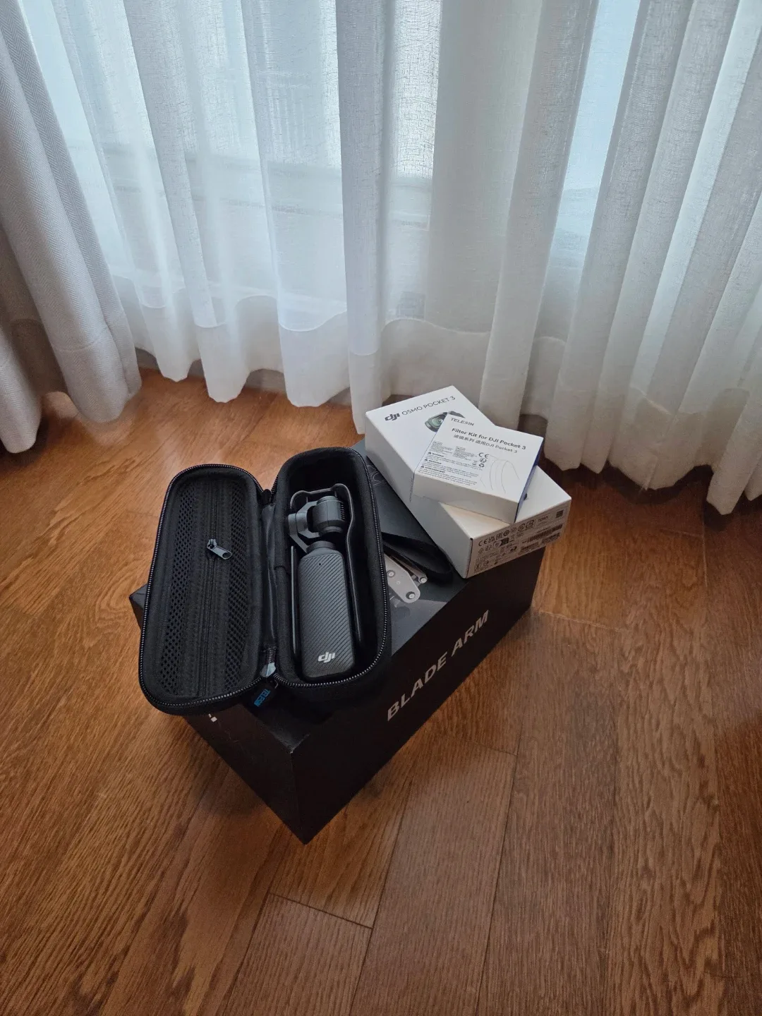 DJI 포켓3 + 무브맥스 블레이드암