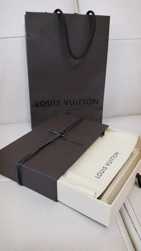 루이비통 앙프렝뜨 블랙 장지갑