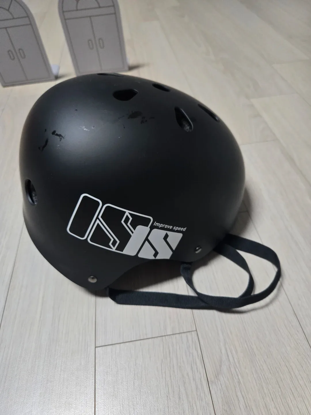 INS 헬멧 블랙