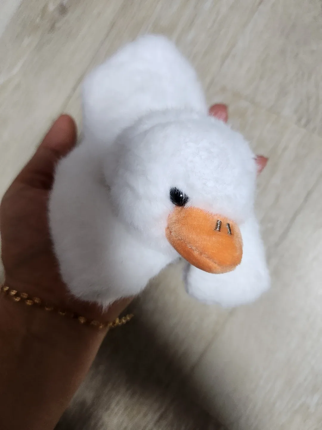 흰색 오리 인형