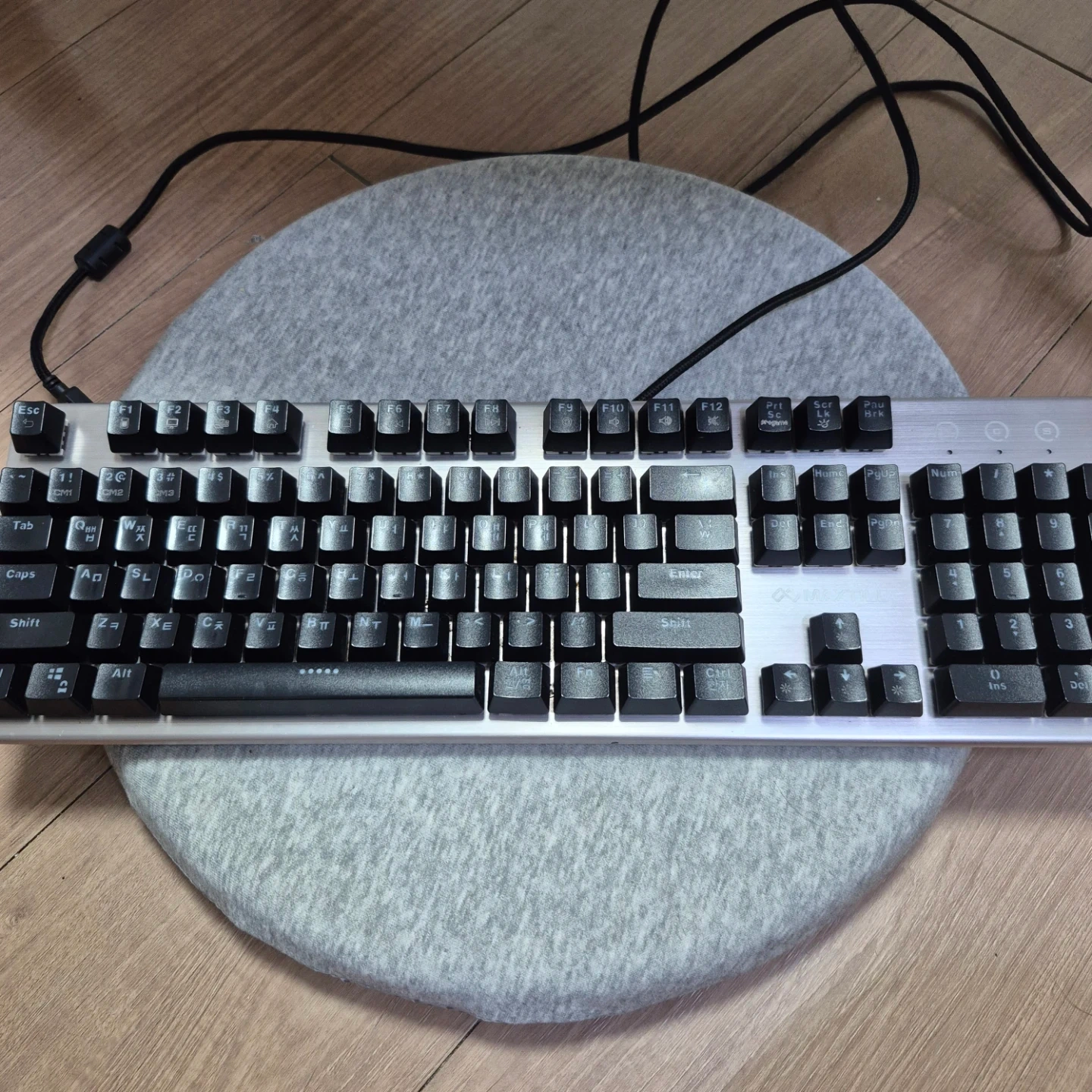 MAXTILL TRON G100K 풀배열 키보드(청축) | 디지털기기 | 당근 중고거래