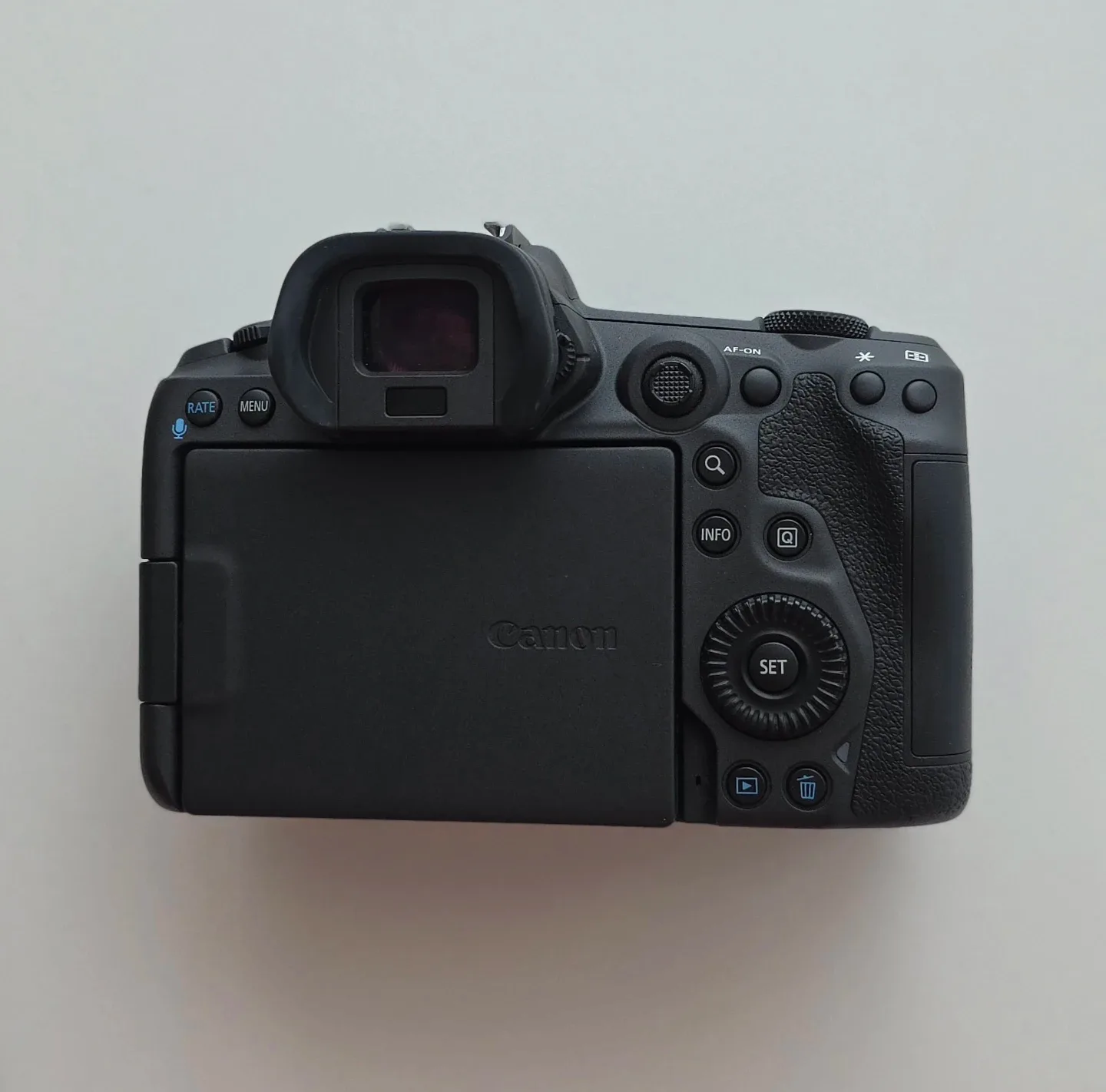 캐논 EOS R5 풀프레임 미러리스 카메라