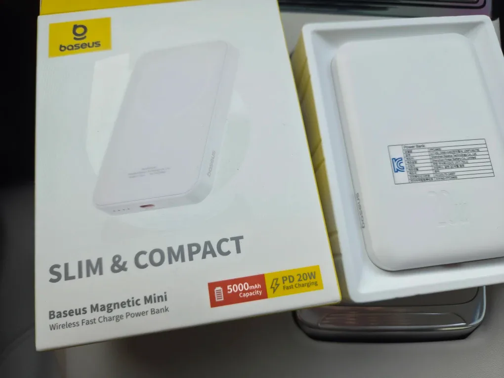 베이스어스 맥세이프 보조배터리 5000mAh