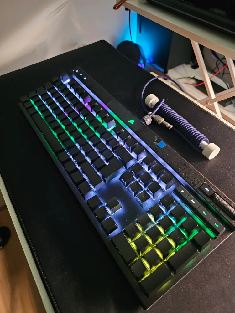 커세어 K70 MAX RGB 게이밍 키보드