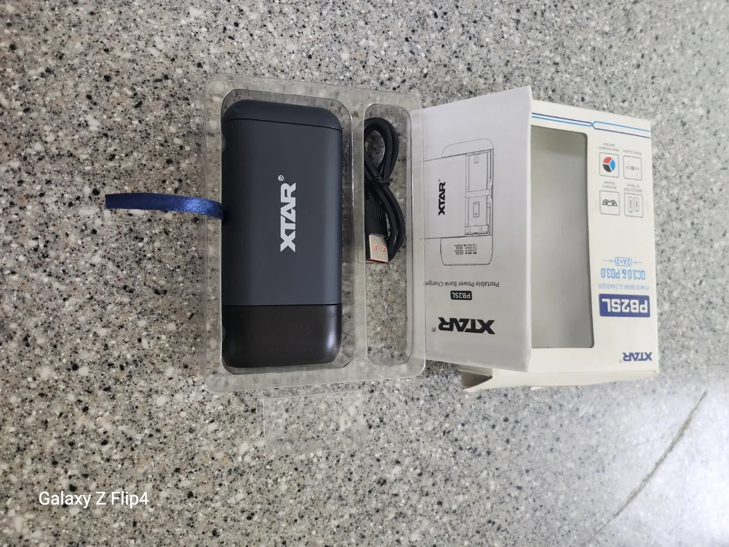 XTAR PB2SL V2 18650 배터리 충전기