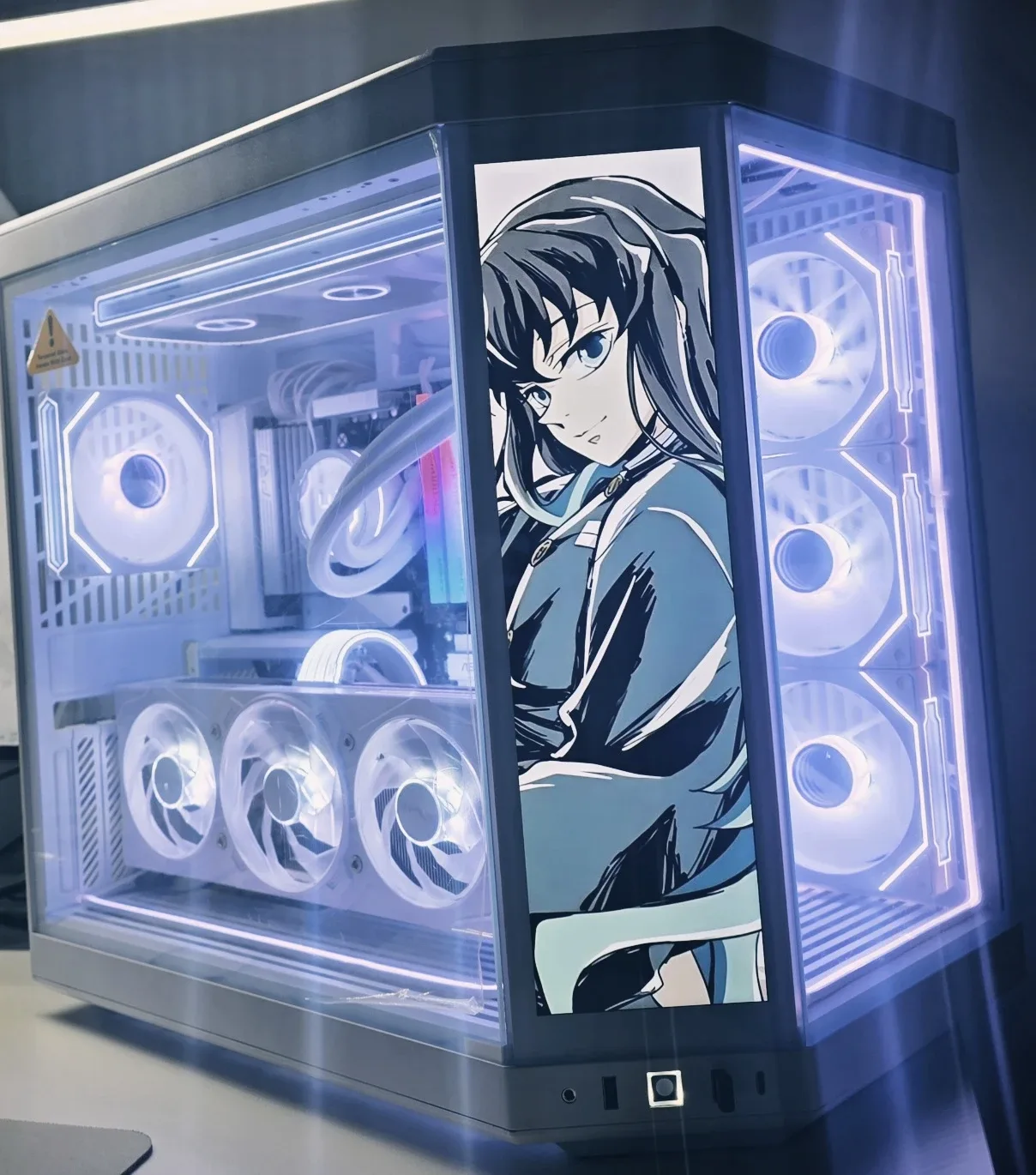 HYYE 어항 감성본체 9800X3D RTX5080