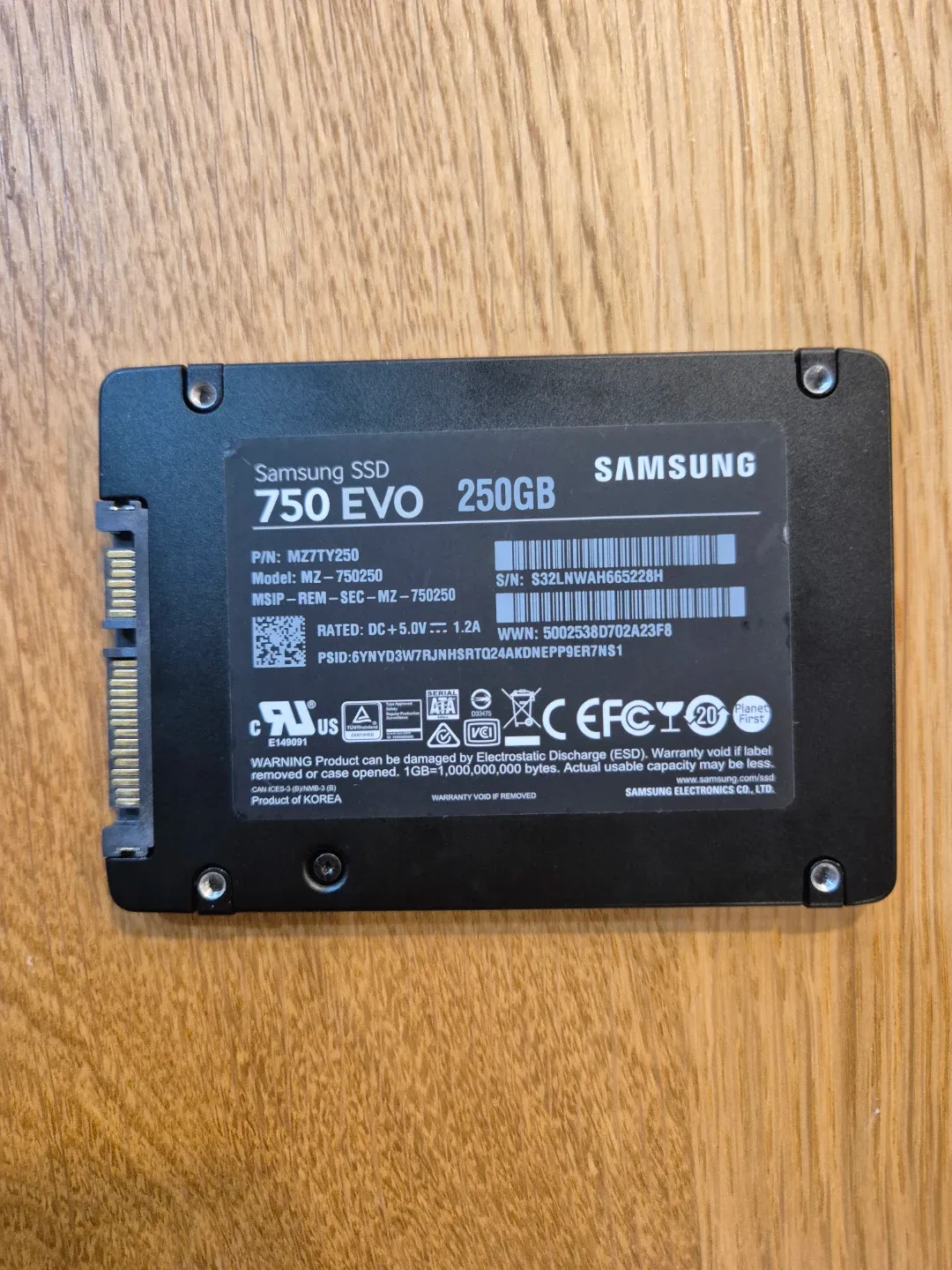 삼성 750 EVO 250GB SSD