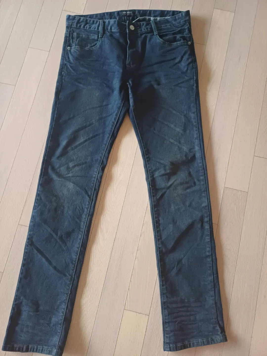 살짝 워싱 들어간 블루블랙 진청바지(made in Korea)