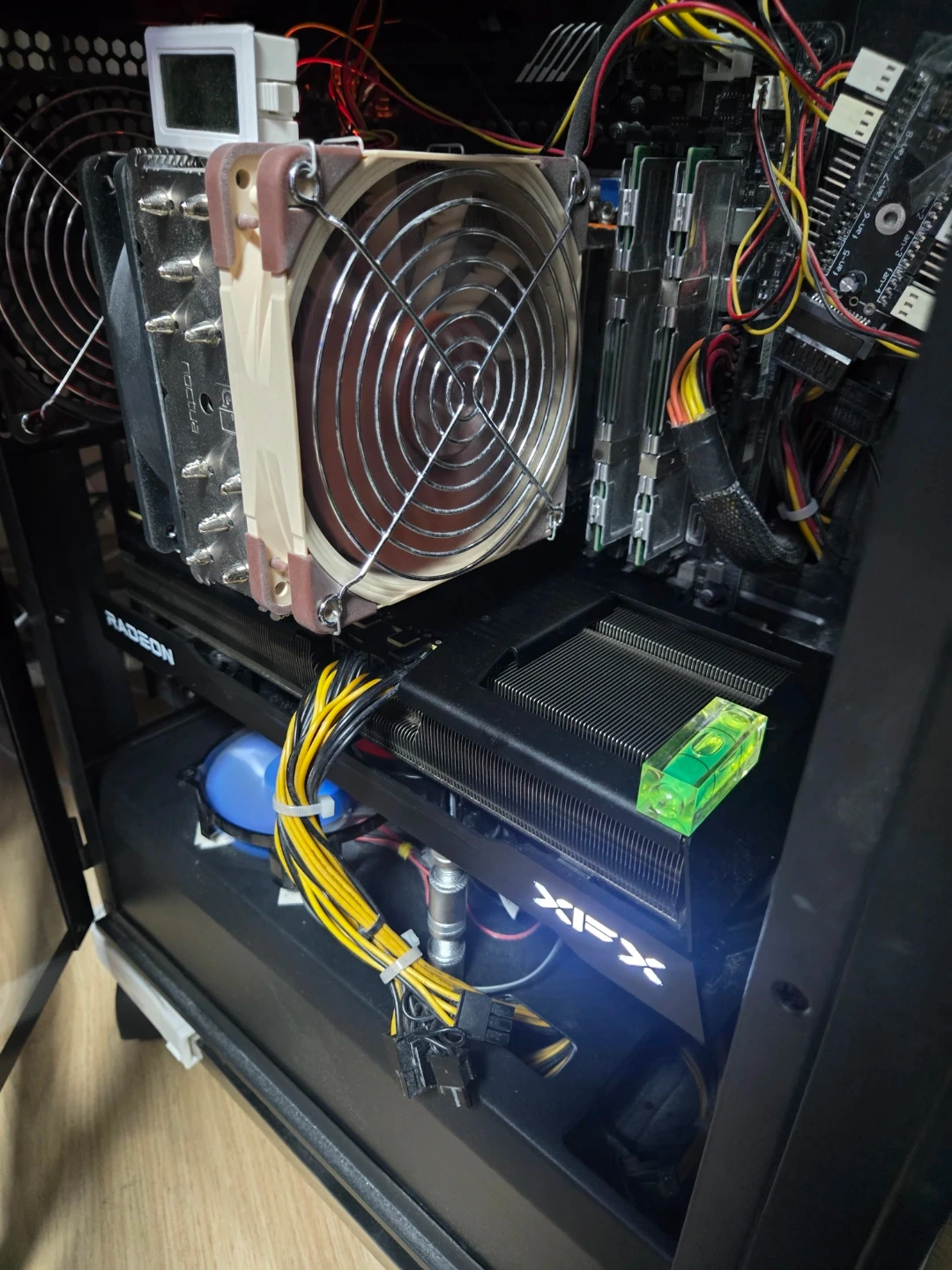 amd 스레드리퍼 3970x trx40 녹투아 쿨러 7950x3d 보다 우수한성능