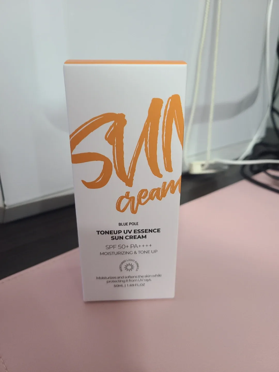 완~전 새거!!! 블루폴 UV에센스 톤업 선크림 SPF 50+ PA++++ 완전 싸게 팝니다!!!