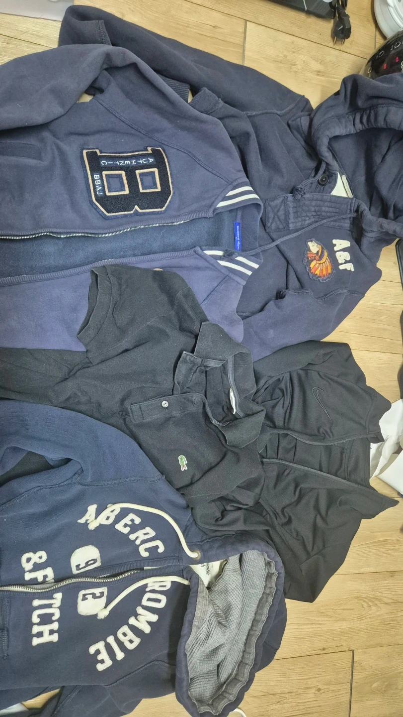 옷 여러벌 일괄 (Abercrombie, Lacoste)