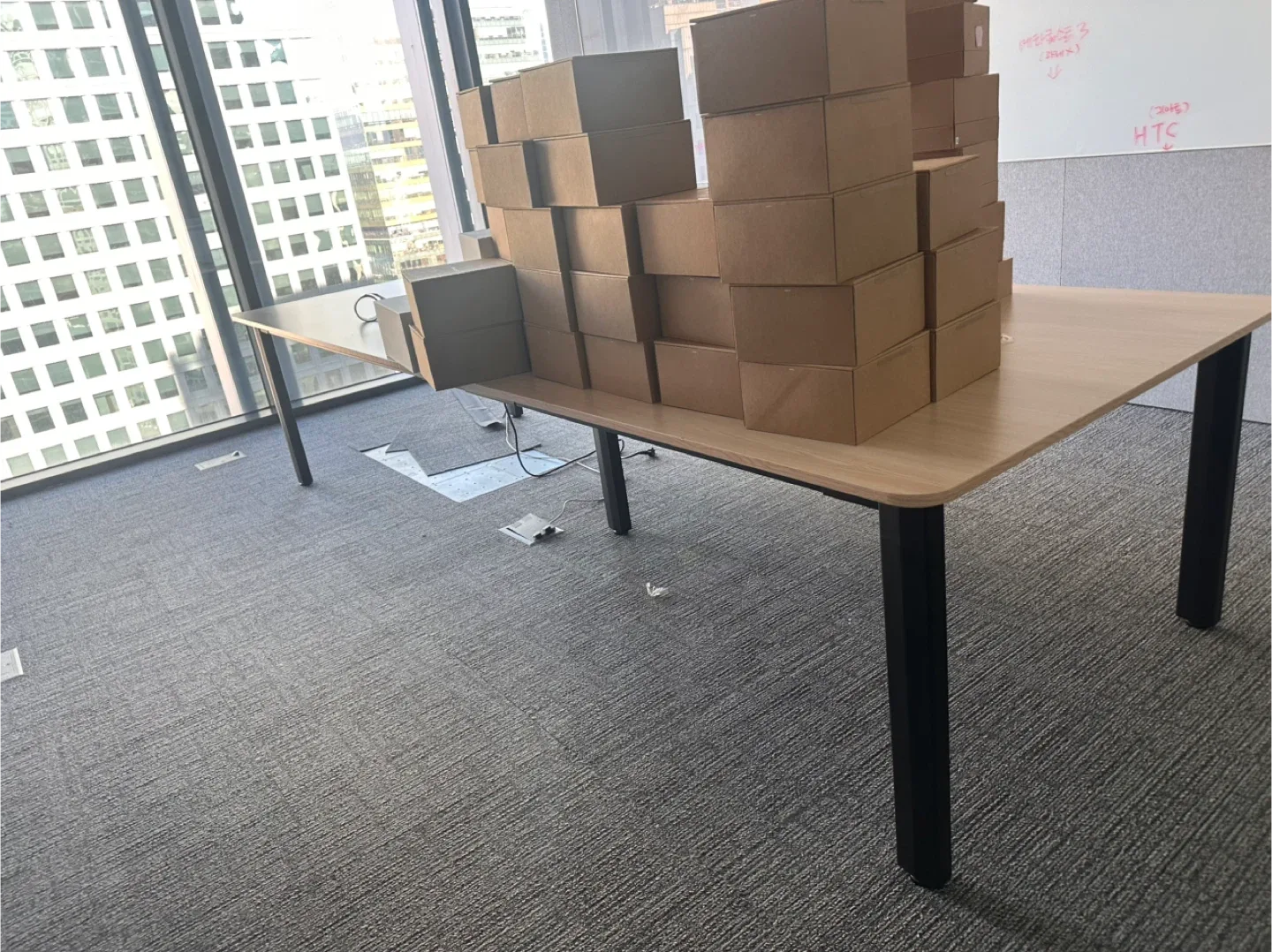 회의 책상 5만원 1월 한달동안 픽업