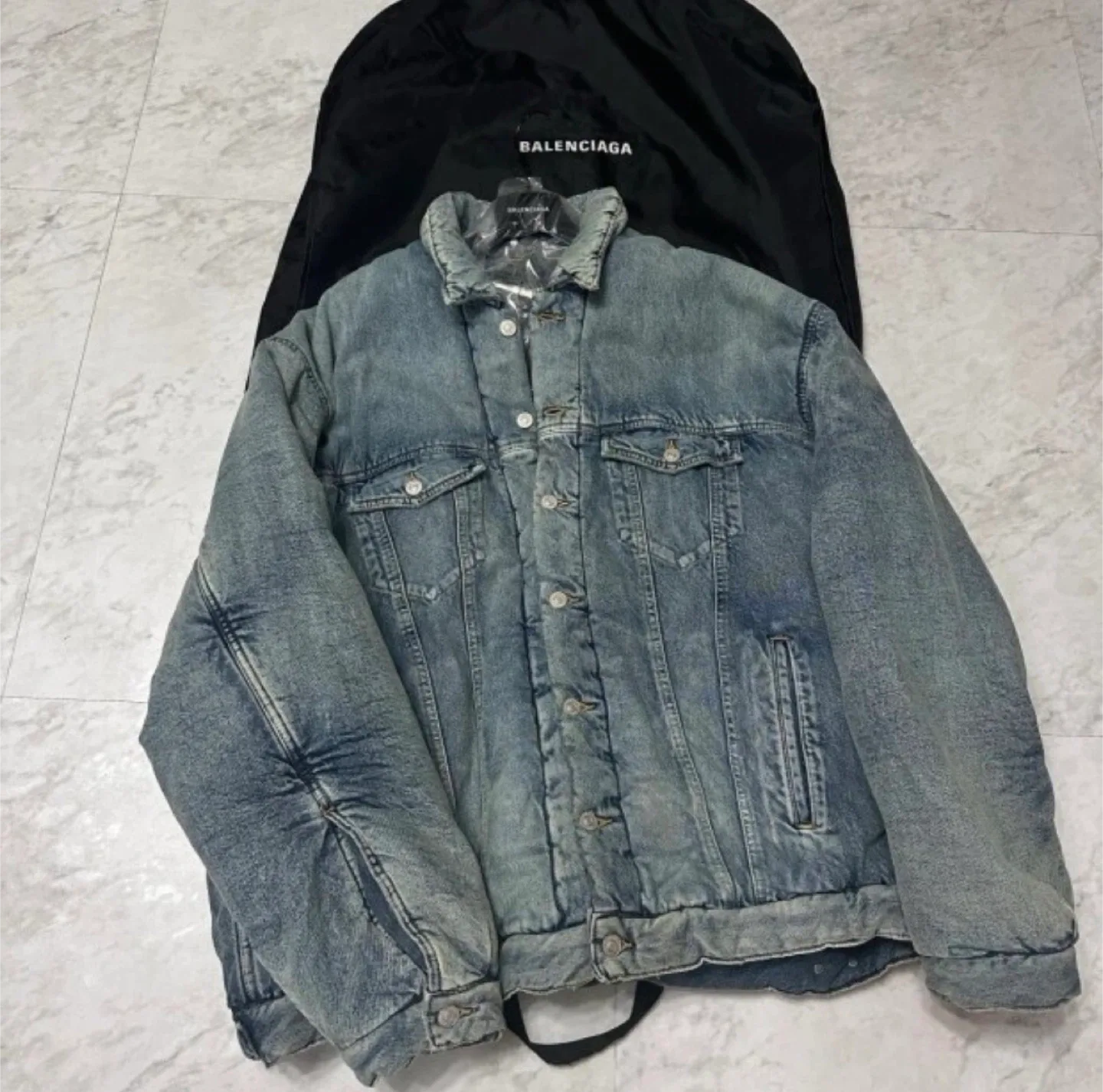 발렌시아가 패딩 데님 자켓 46