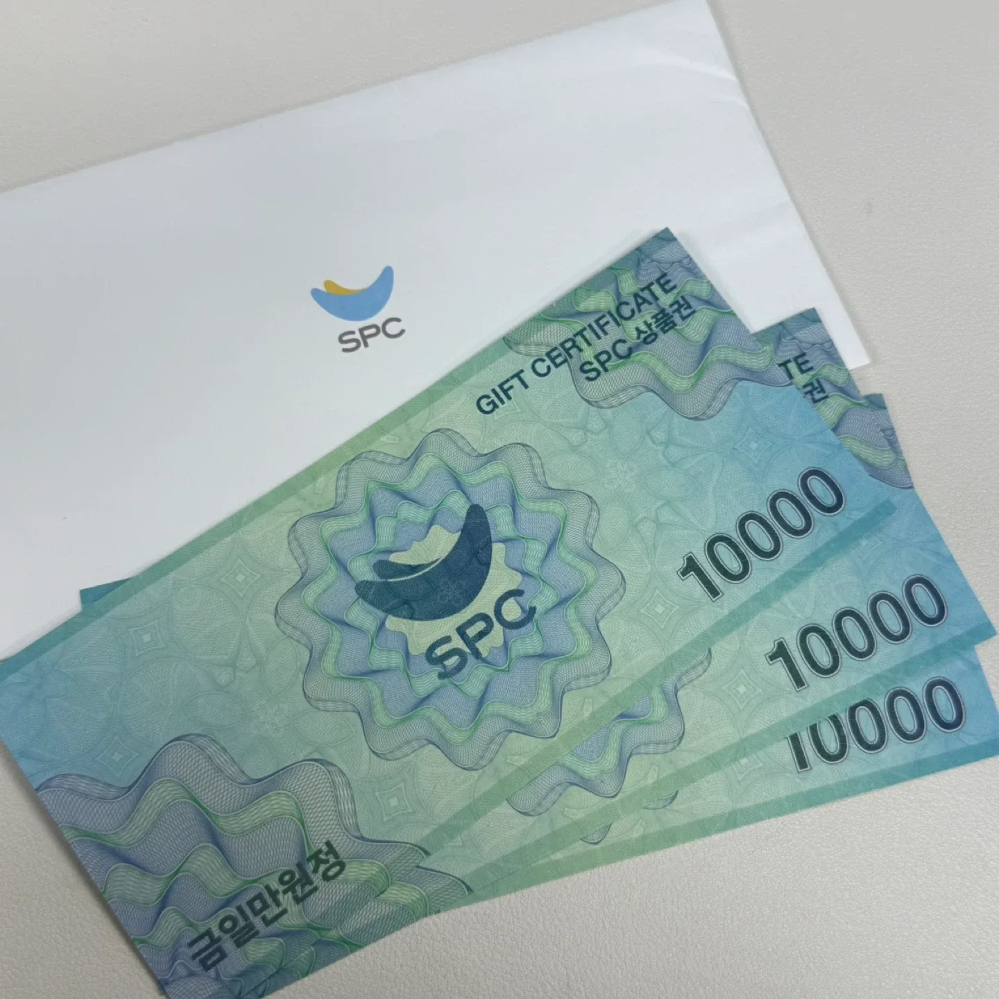 spc 상품권 3만원권 (파리바게뜨, 배스킨라빈스, 던킨 사용 가능(