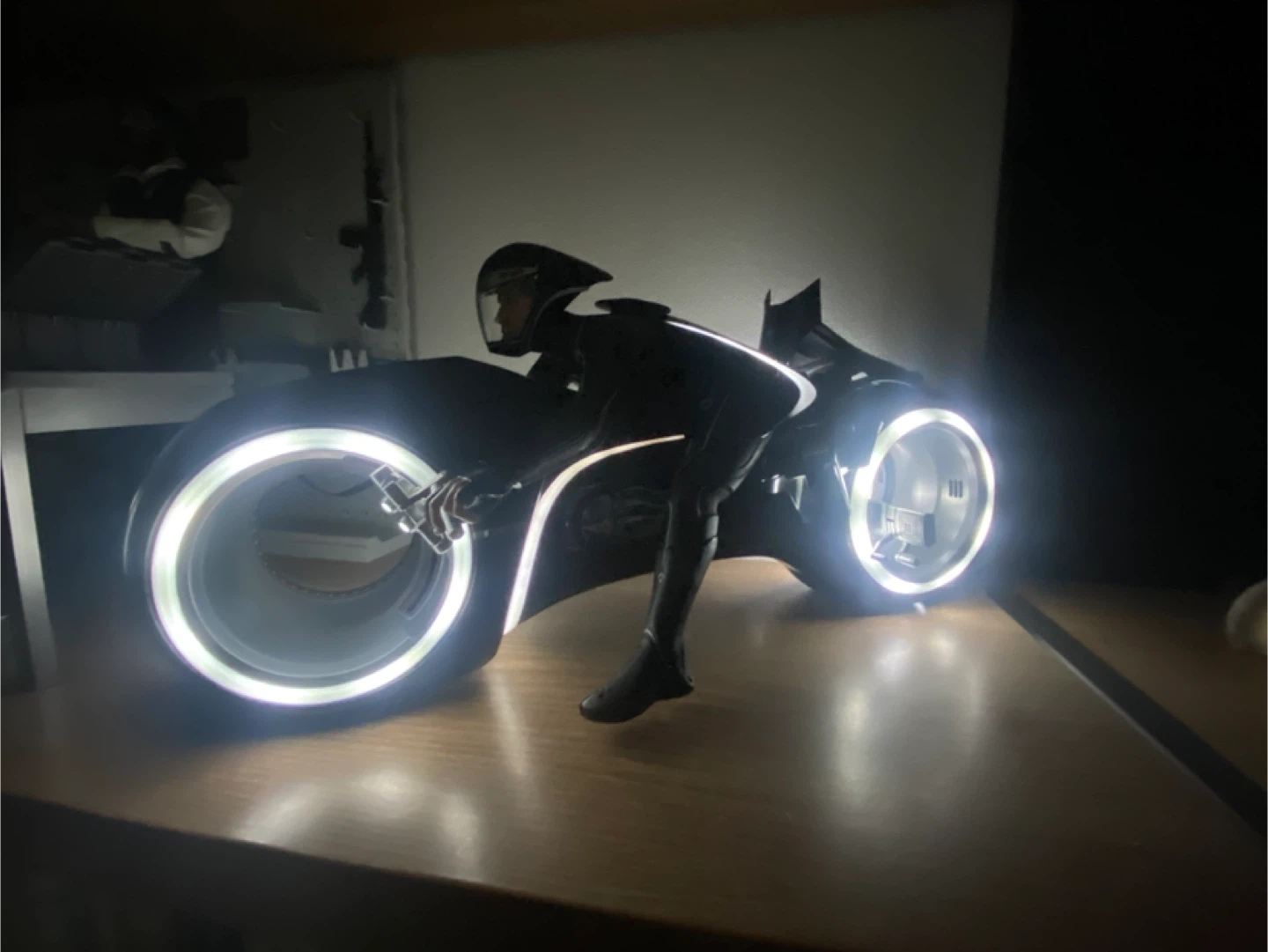 핫토이 트론 바이크 HOT TOYS MMS142 | 취미/게임/음반 | 당근 중고거래