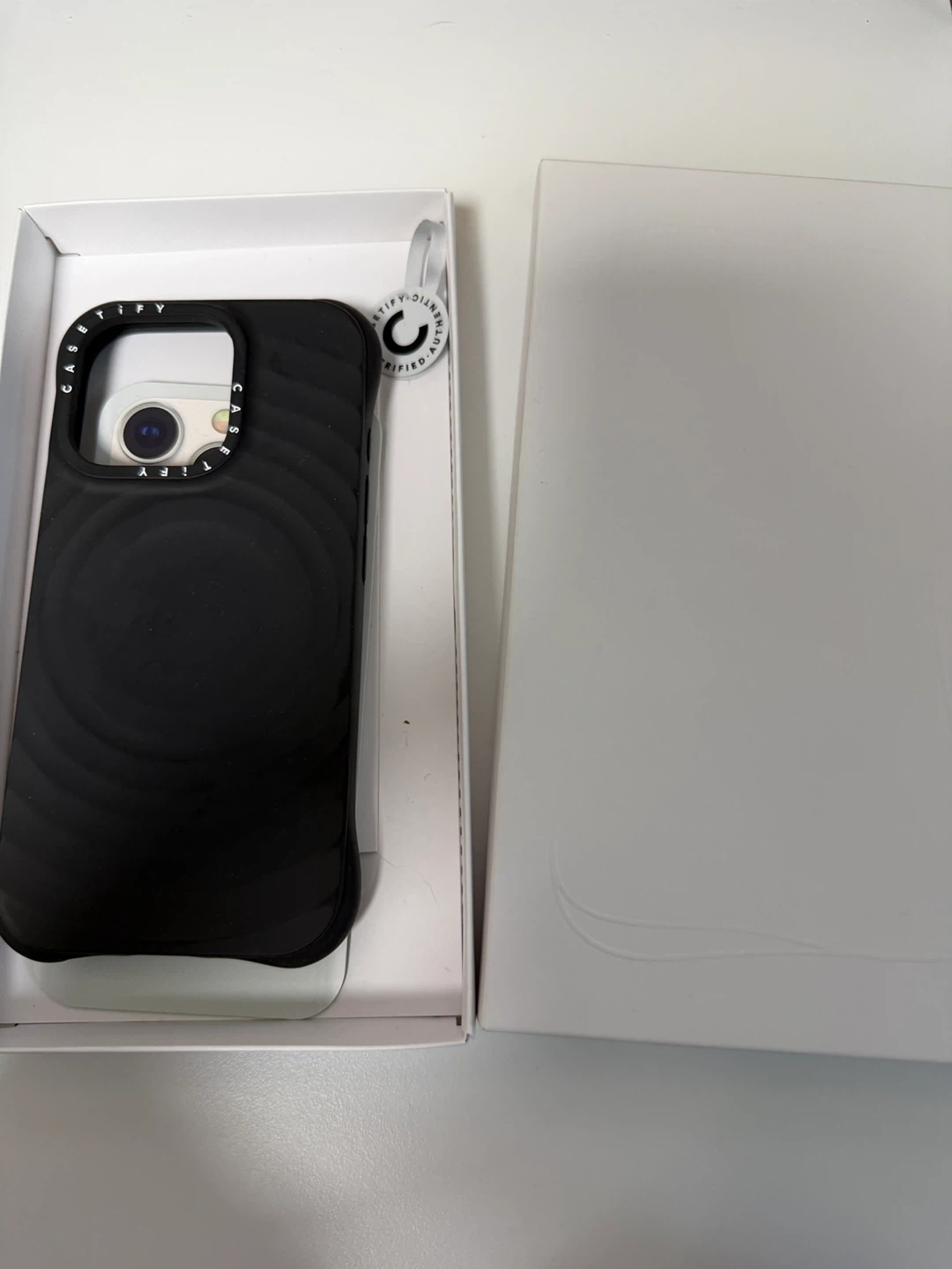 Casetify 리플 케이스 16 pro (블랙) | 기타 중고물품 | 당근 중고거래