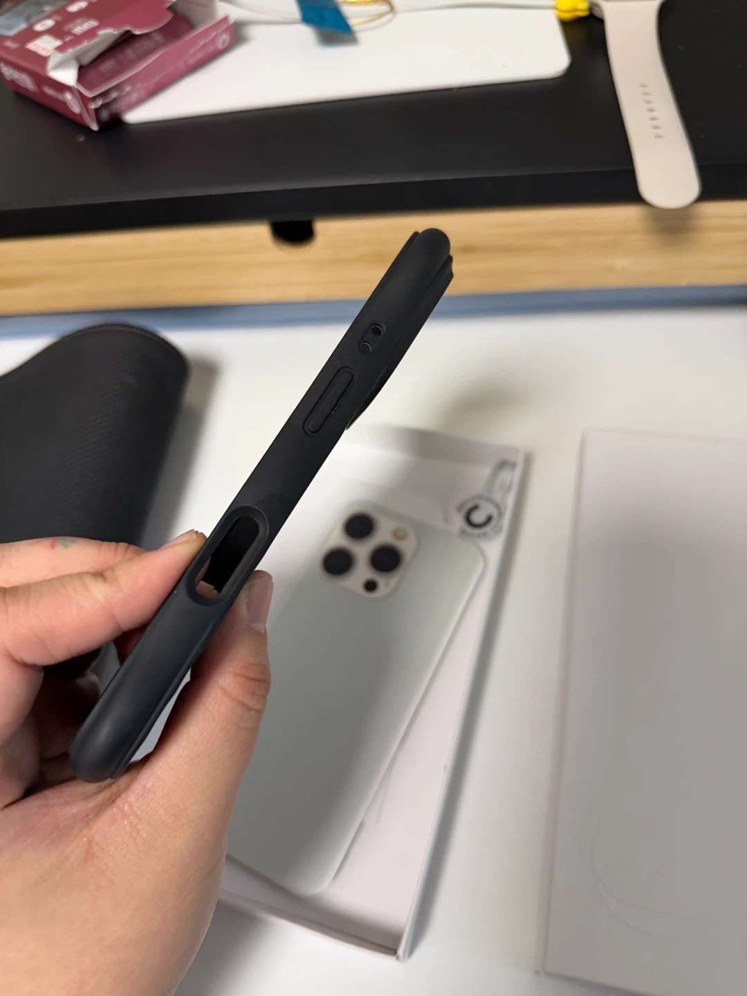 Casetify 리플 케이스 16 pro (블랙) | 기타 중고물품 | 당근 중고거래