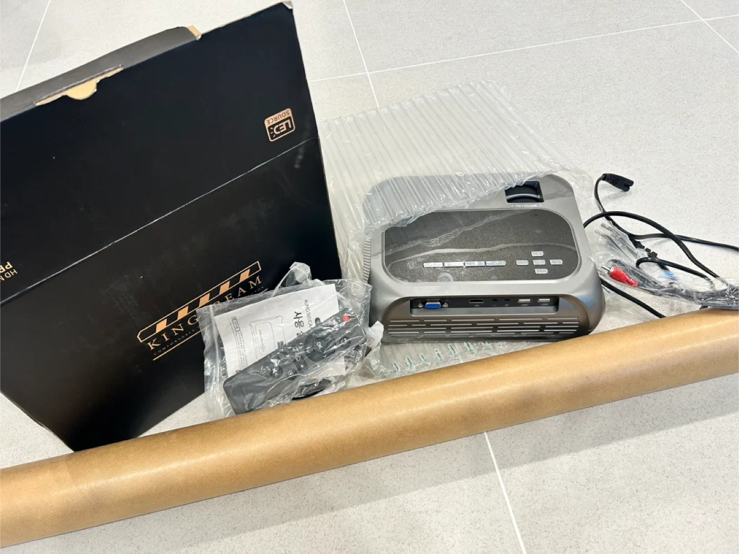 킹스빔.60인치 스크린.샤오미스틱