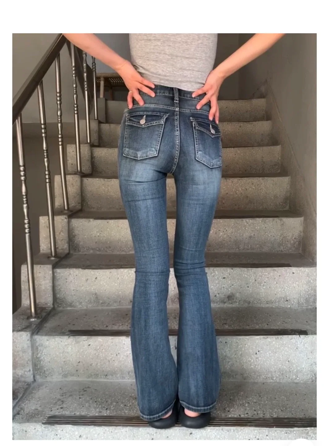 -3kg 로브씨엘 뒷포켓 로우라이즈 부츠컷 청바지 L사이즈