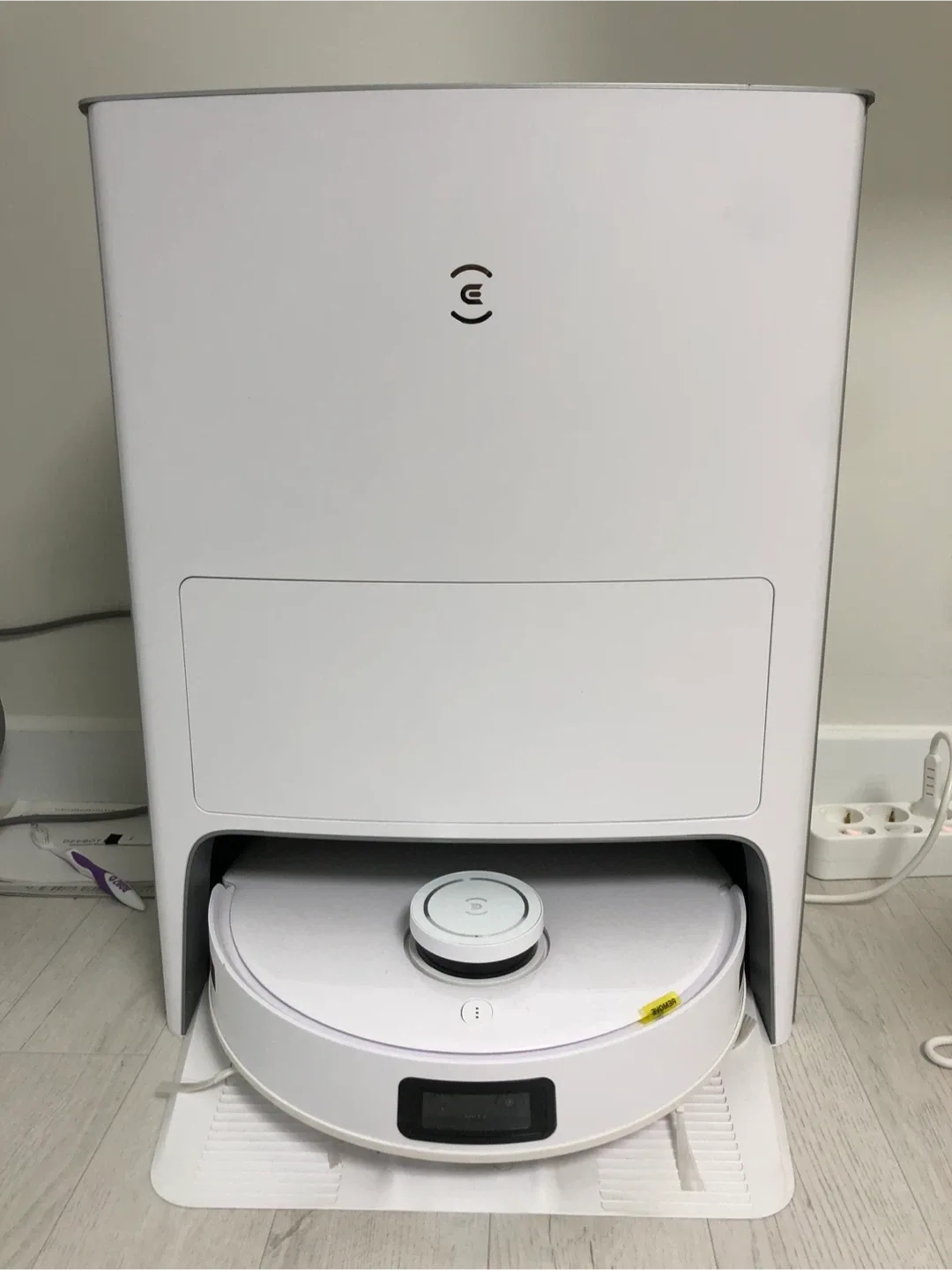 에코백스 디봇 T10 옴니 로봇청소기